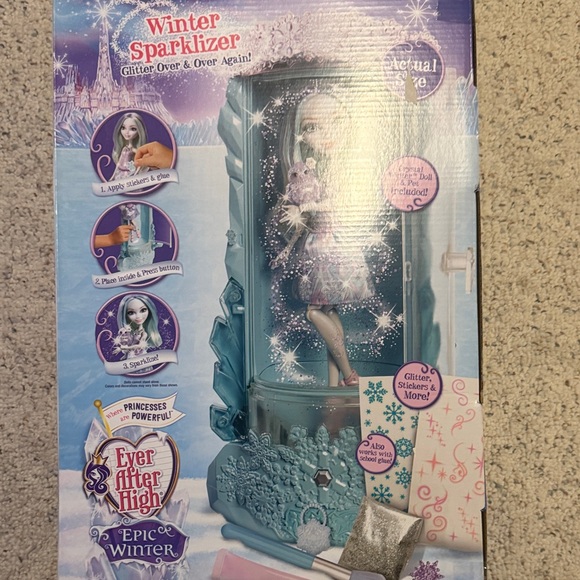 Mattel Ever After High Winter Sparklizer Playset - Purple and Blue - Picture 2 of 3